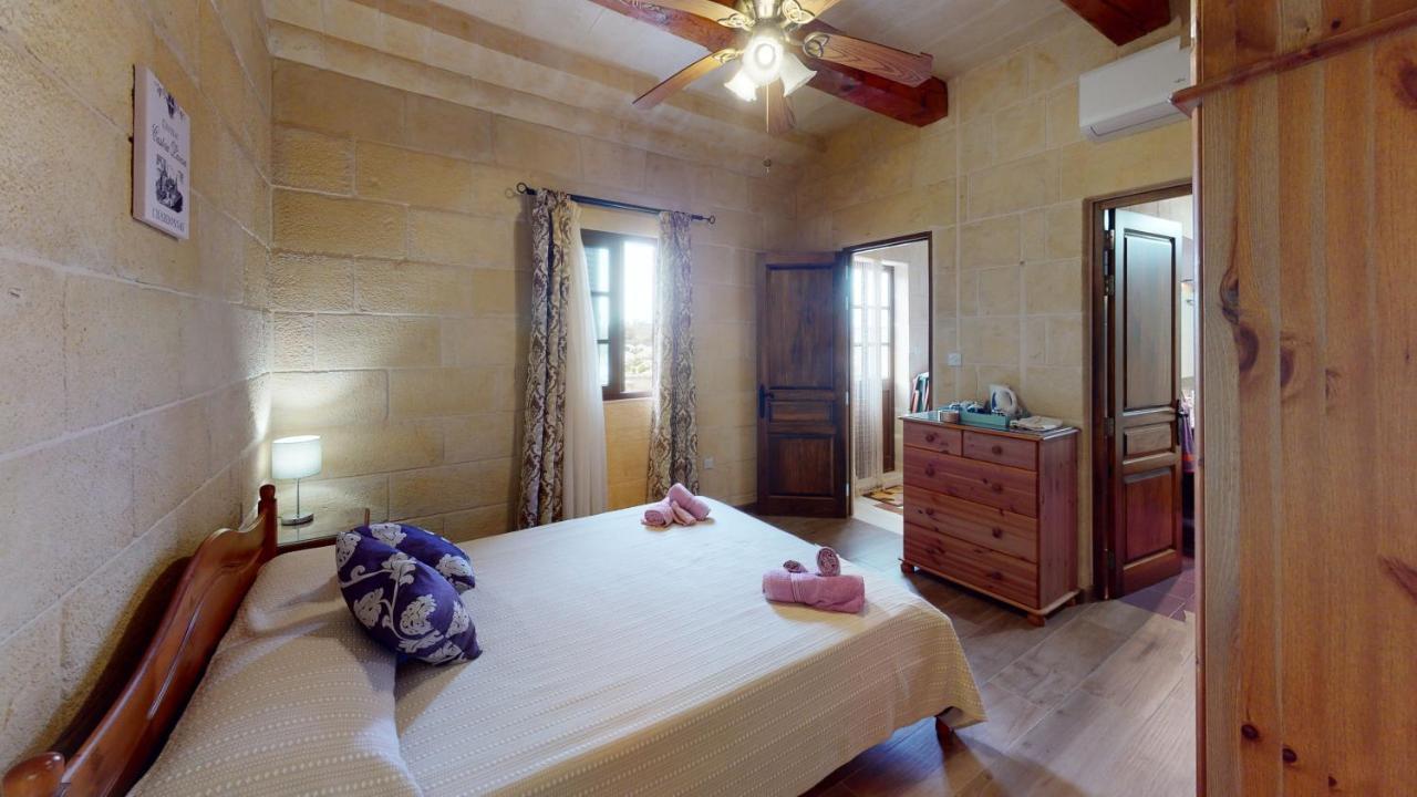 Qala Bed&Breakfast With Swimming Pool - Il-Wenniessa Kültér fotó