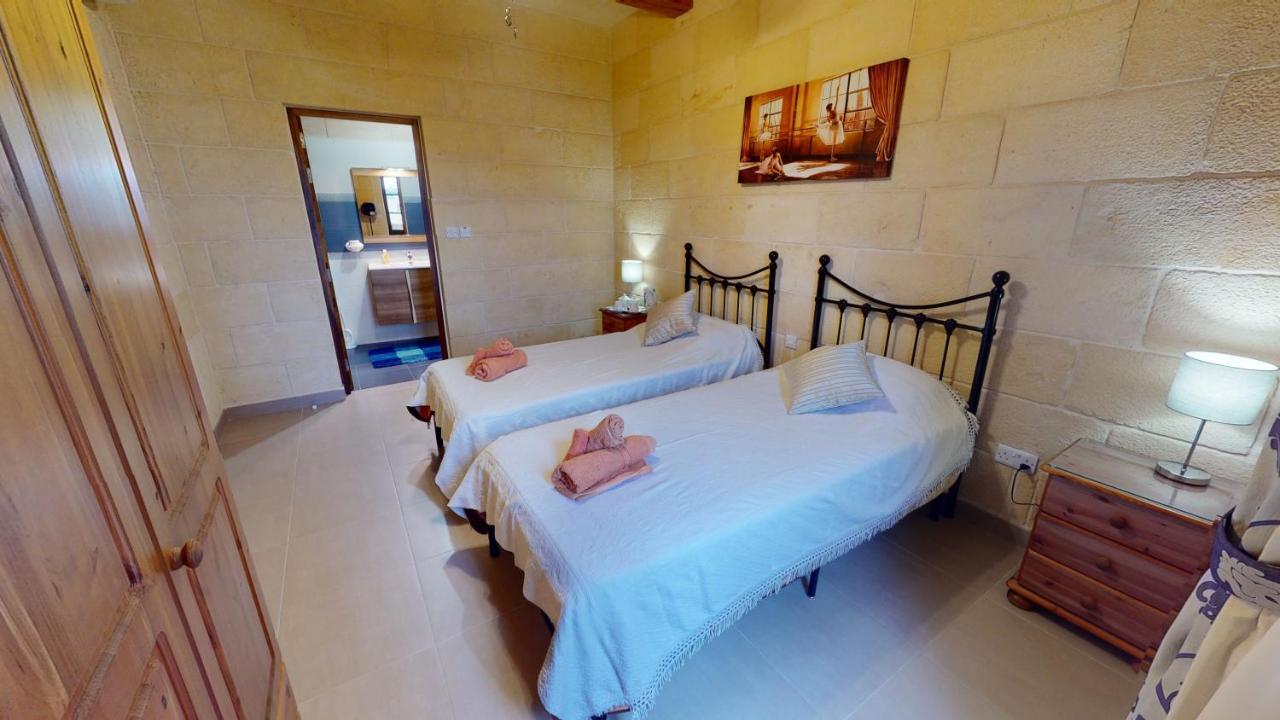 Qala Bed&Breakfast With Swimming Pool - Il-Wenniessa Kültér fotó