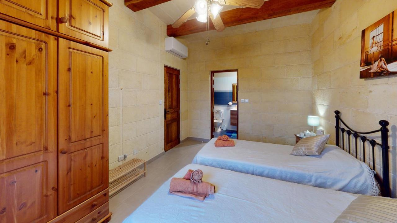 Qala Bed&Breakfast With Swimming Pool - Il-Wenniessa Kültér fotó