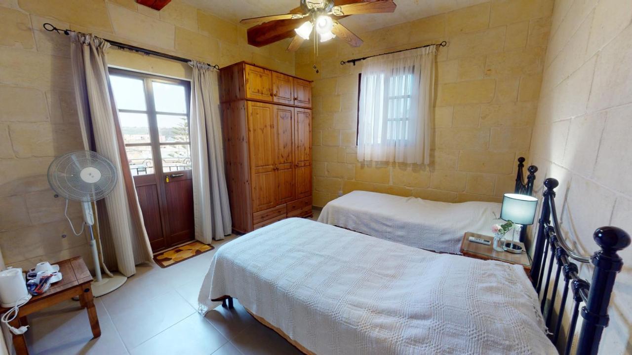 Qala Bed&Breakfast With Swimming Pool - Il-Wenniessa Kültér fotó
