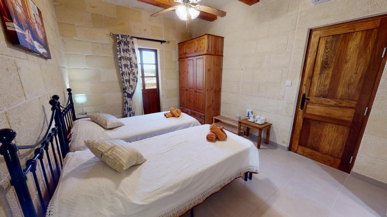 Qala Bed&Breakfast With Swimming Pool - Il-Wenniessa Kültér fotó